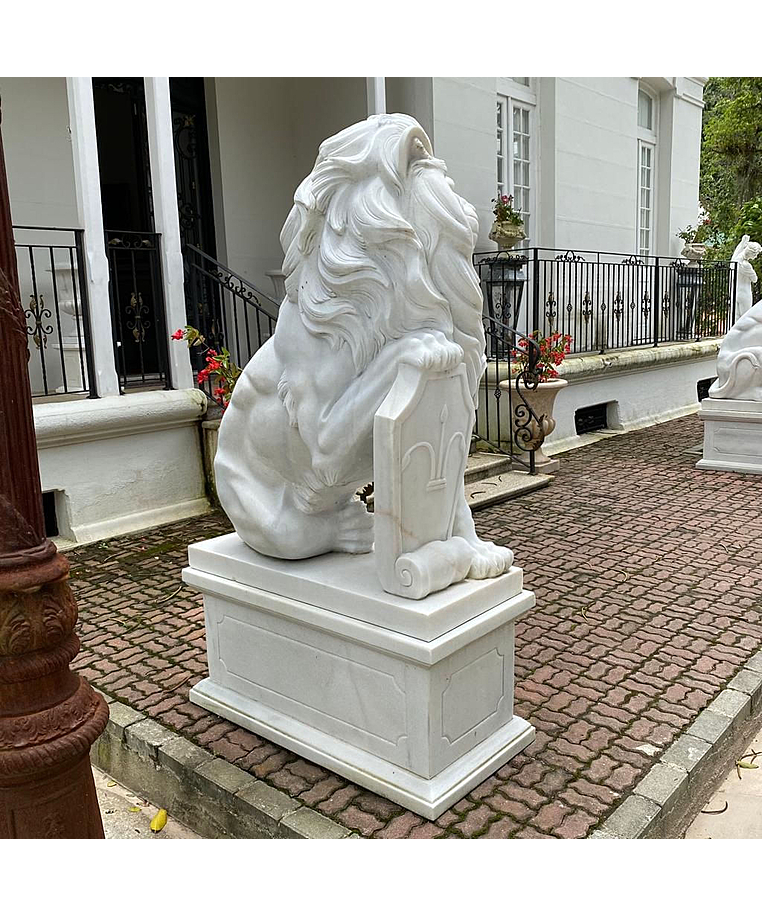 imagem do produto Par de Le�o com Escudo 200cm - EMP463