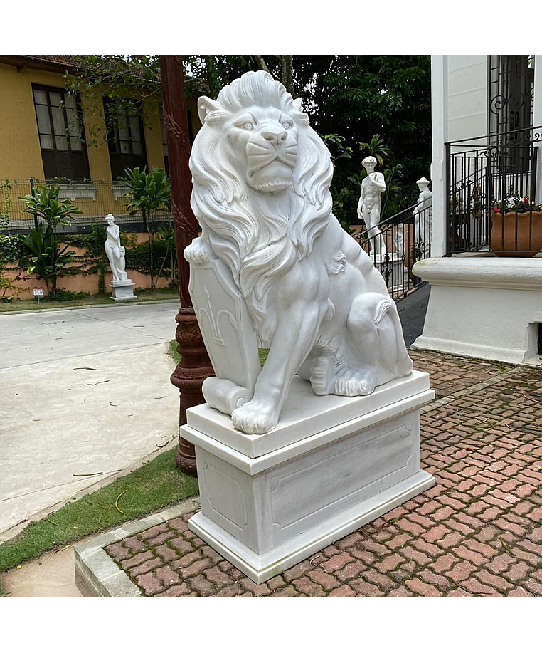 imagem do produto Par de Le�o com Escudo 200cm - EMP463