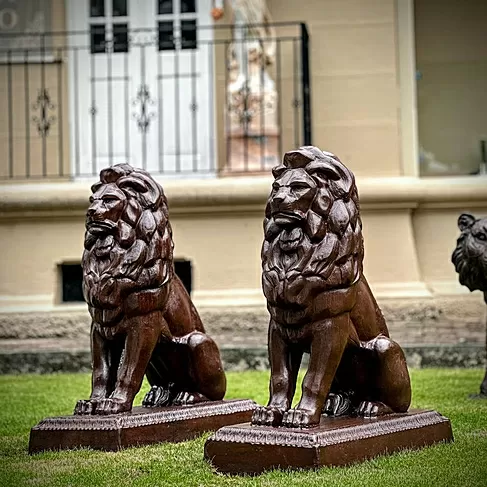 imagem de Par de Leão em Ferro Fundido 100cm EF406P Presença e Elegância Clássica
