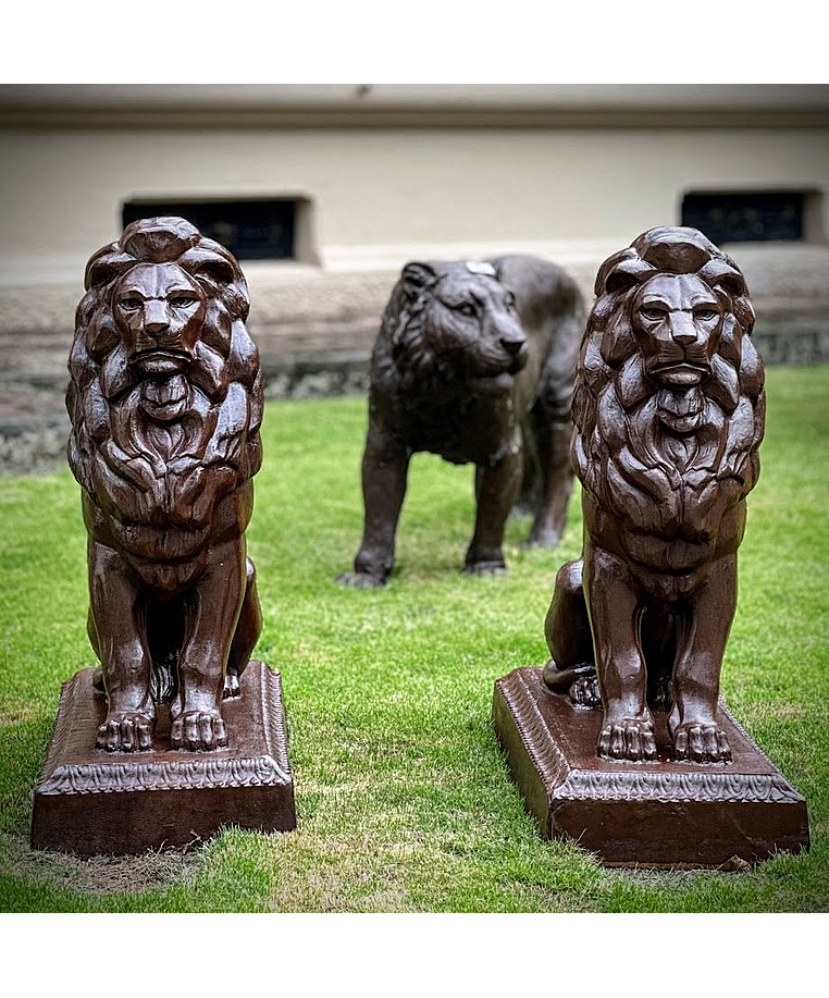 imagem do produto Par de Le�o em Ferro Fundido 100cm EF406P Presen�a e Eleg�ncia Cl�ssica