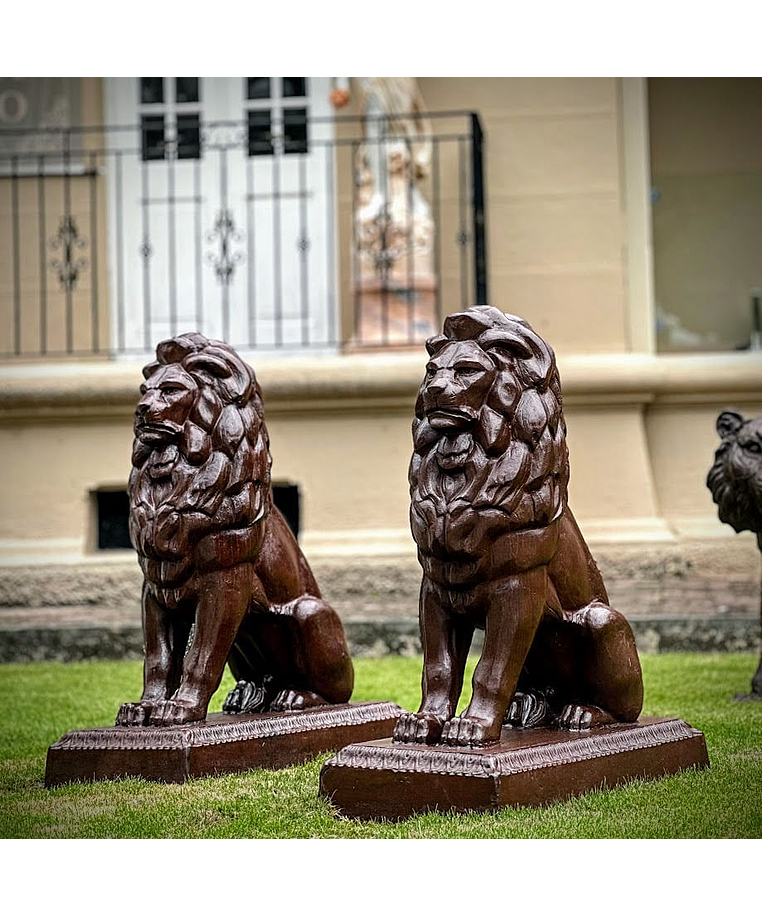 imagem do produto Par de Le�o em Ferro Fundido 100cm EF406P Presen�a e Eleg�ncia Cl�ssica