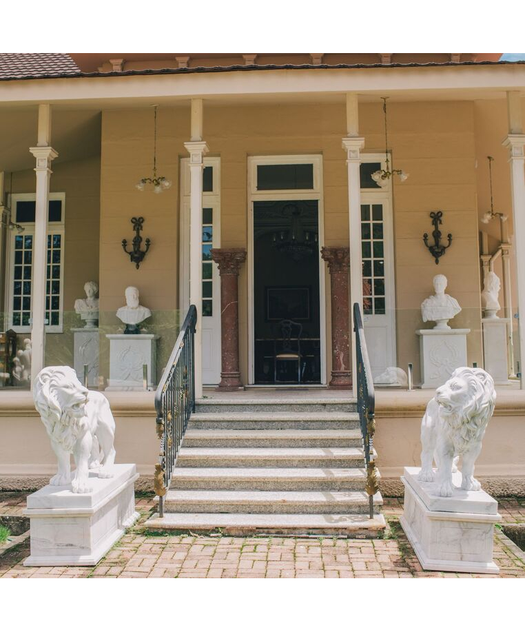 imagem do produto Par de Le�es Andando em M�rmore Branco 145cm - EMP706 Presen�a Majestosa