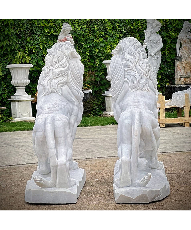 imagem do produto Par de Le�es em M�rmore Branco 155cm - EMP699