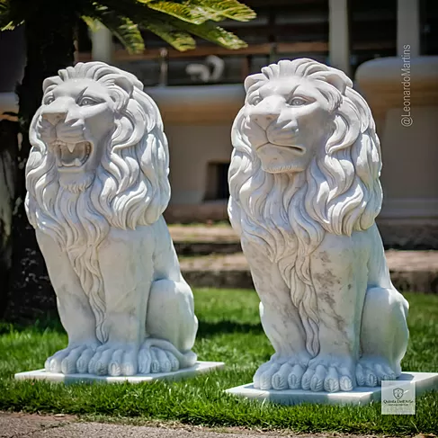 imagem de Par de Leões em Mármore Branco 90cm EMP705 Elegância e Proteção Clássica