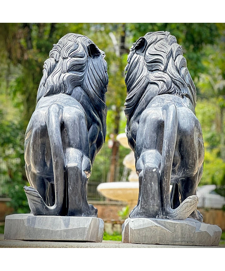 imagem do produto Par de Le�es em M�rmore Preto 155cm - EMP704