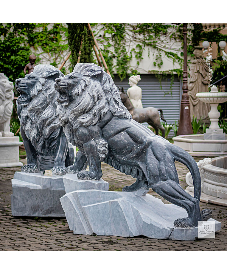 imagem do produto Par de Le�es em M�rmore Preto 170cm - EMP547