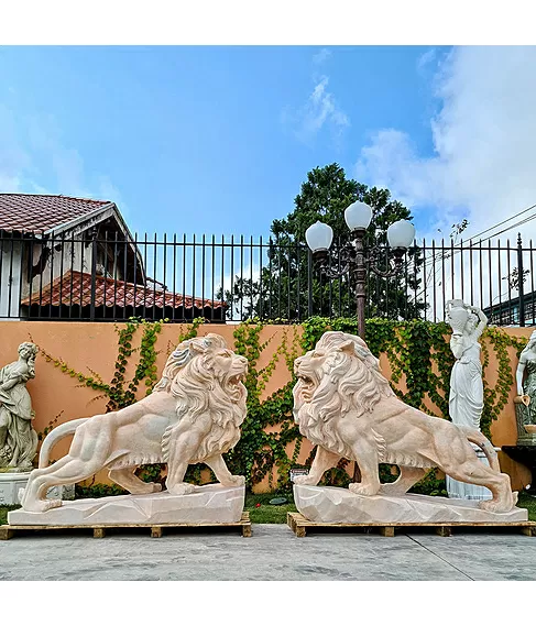 imagem de Par de Leões em Mármore Rosa 145cm EMP449 Elegância e Presença Clássica