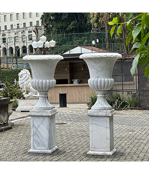 imagem de Par de Vasos em Mármore Branco 200cm - VMP138