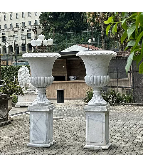 imagem de Par de Vasos em Mármore Branco 200cm VMP138 Luxo Monumental
