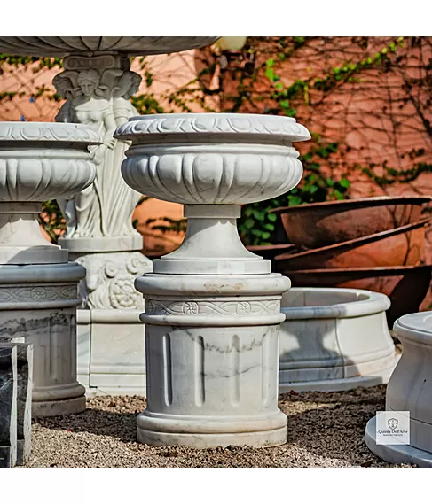 imagem de Par de Vasos Taça com Base Redonda em Mármore 110cm - VMP135