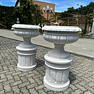 imagem do produto Par de Vasos Ta�a com Base Redonda em M�rmore 110cm - VMP135 Luxo Escultural