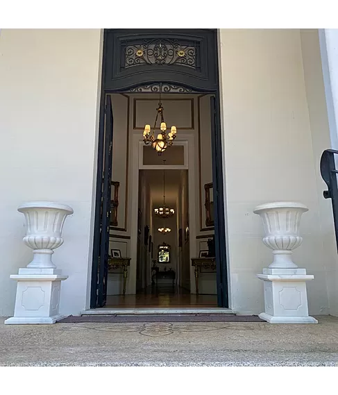 imagem de Par Vaso de Mármore com Base 105cm - VMP132