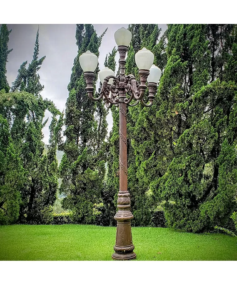 imagem de Poste Rio Antigo 400cm VRF026 Para Iluminação Clássica e Projetos Monumentais
