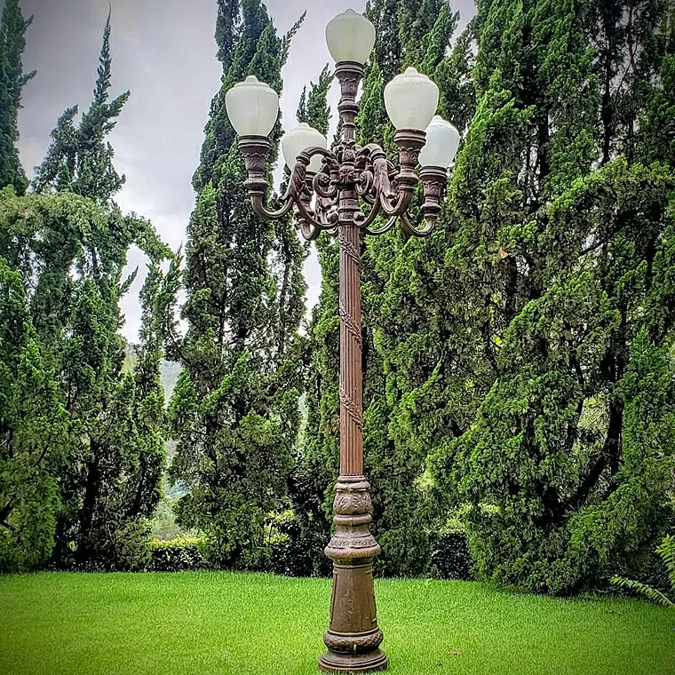 imagem do produto Poste Rio Antigo 400cm VRF026 Para Ilumina��o Cl�ssica e Projetos Monumentais