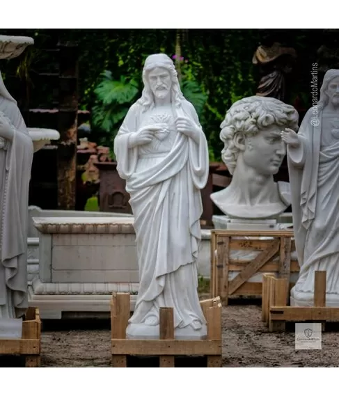 imagem de Sagrado Coração de Jesus Braços Abertos 160cm IMP353 Escultura Religiosa de Alto Padrão