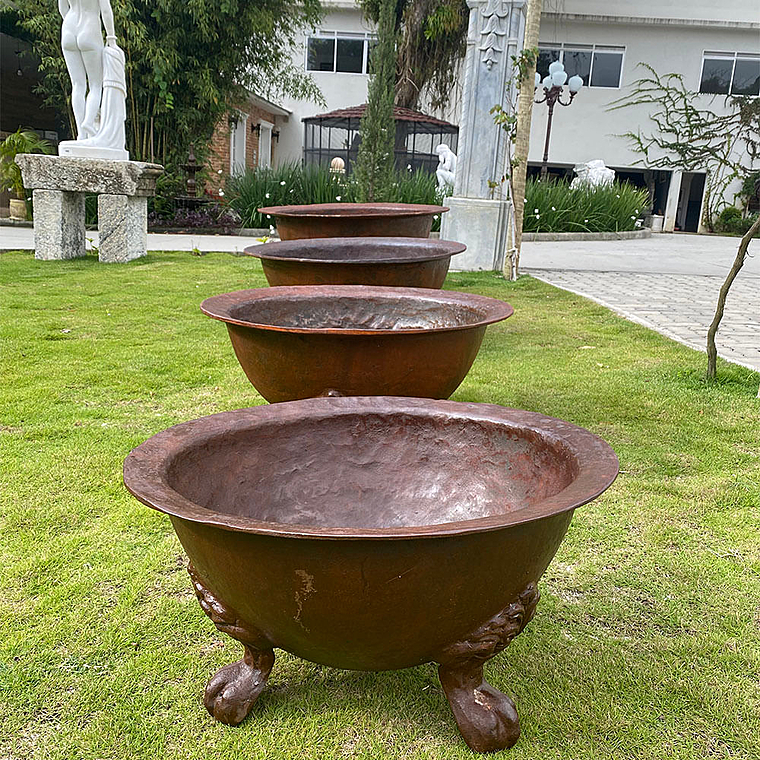 imagem do produto Tacho Pequeno em Ferro Fundido 30cm VRF154 Rusticidade e Autenticidade Decorativa