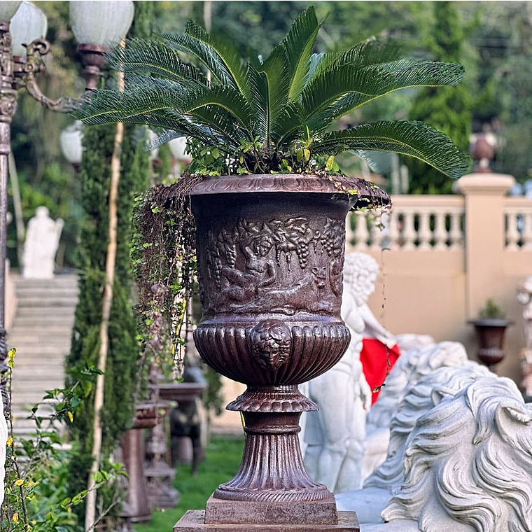 imagem do produto Vaso Decorativo Romano GG em Ferro Fundido 115cm - VF073 Grandeza e Sofistica��o 
