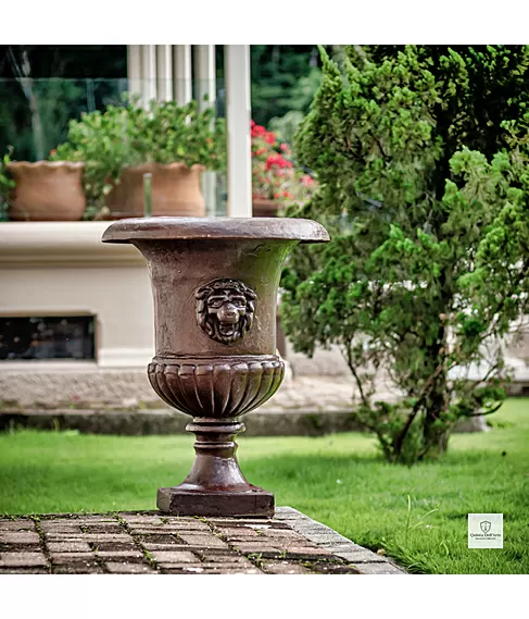 imagem de Vaso Decorativo Século XIX com Leão sem Alça em Ferro Fundido 78cm - VF033 Clássico