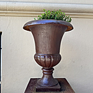 imagem do produto Vaso Decorativo S�culo XIX em Ferro Fundido 78cm - VF031 Design Cl�ssico para Jardins 