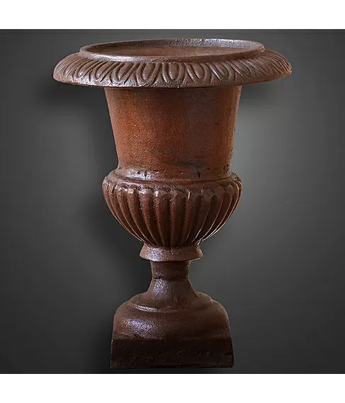 imagem de Vaso Leblon em Ferro Fundido 35cm - VF043 Design Versátil e Elegância