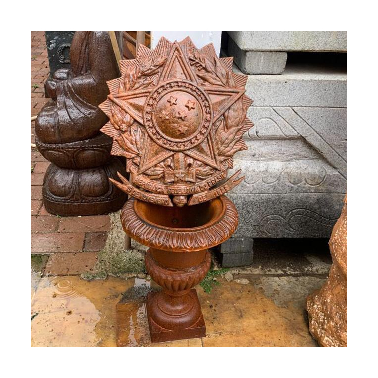 imagem do produto Vaso Leblon em Ferro Fundido 35cm - VF043 Design Vers�til e Eleg�ncia