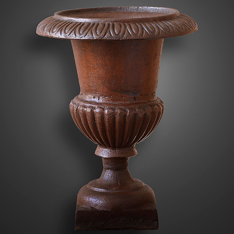 imagem do produto Vaso Leblon em Ferro Fundido 35cm - VF043 Design Vers�til e Eleg�ncia