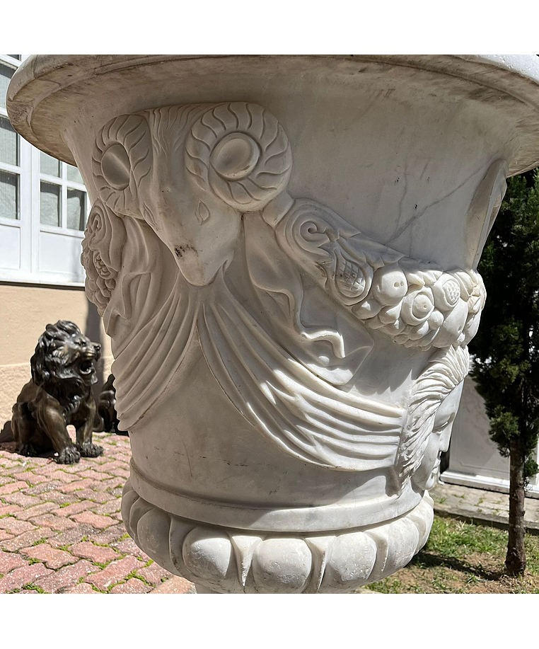 imagem do produto Vaso Louis com Base em M�rmore Branco 150cm - VMP137 Presen�a Nobre