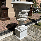 imagem do produto Vaso Louis com Base em M�rmore Branco 150cm - VMP137 Presen�a Nobre