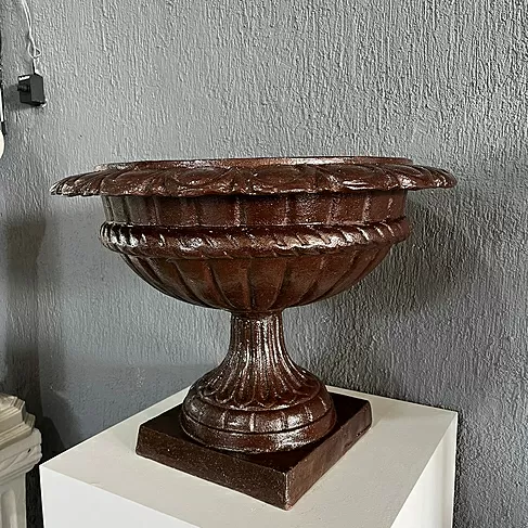 imagem de Vaso Taça Duarco 40cm Ferro Fundido VF091 Elegância Clássica com Detalhes Sofisticados