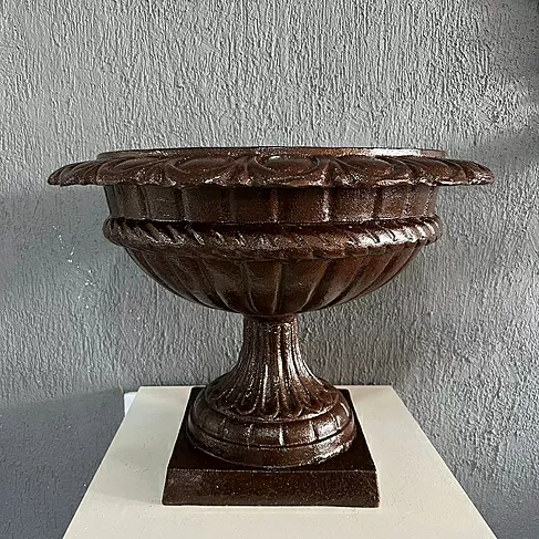 imagem de Vaso Taça Duarco 40cm Ferro Fundido VF091 Elegância Clássica com Detalhes Sofisticados