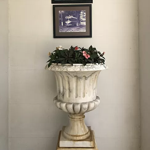 imagem de Vaso Taça Mármore Branco 70cm - VMP114 Elegância Clássica